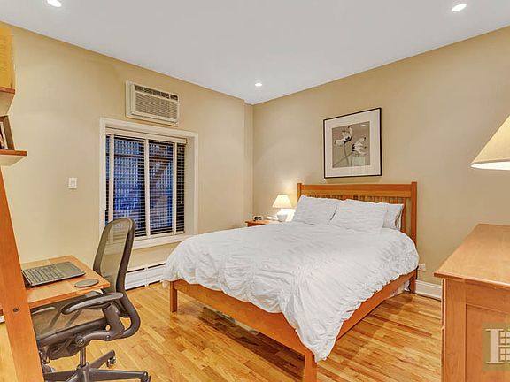 4th image of 255 W 95th St APT 1C