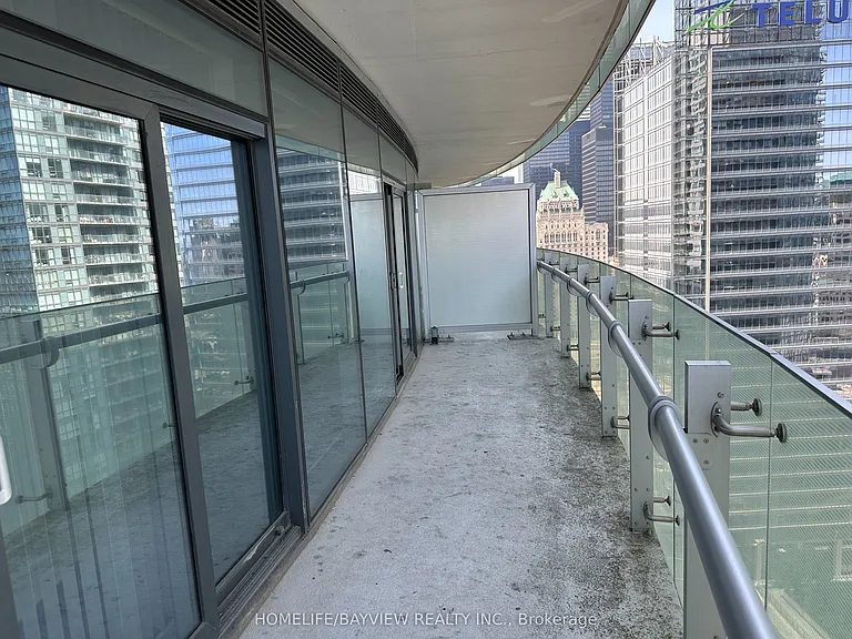 14 York St #2701 — Photo 16