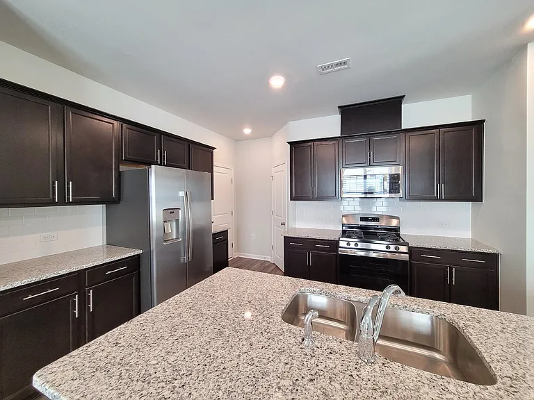1238 Homecoming Way — Photo 3