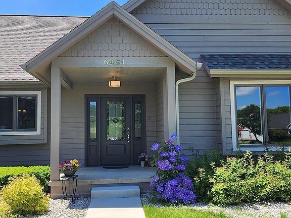 3rd image of 6451 Arrowhead Way