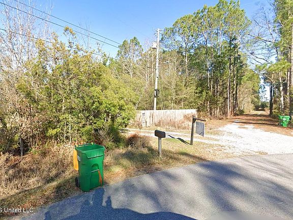 2nd image of 13915 Ann Rd