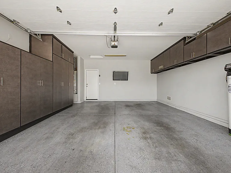 2694 E Runaway Bay Pl — Photo 24