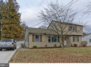 15 Temple Ave, Stratford, NJ 08084