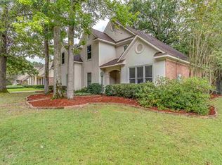 629 Cliffview Dr, Brandon, MS