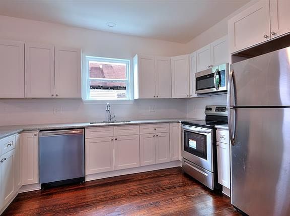 4th image of 5208 Burgundy St