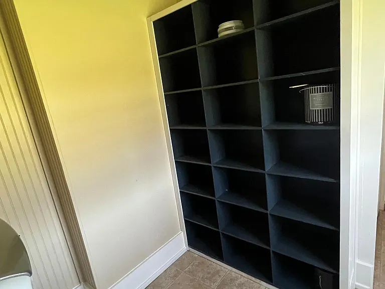 Laundry/pantry off kitchen