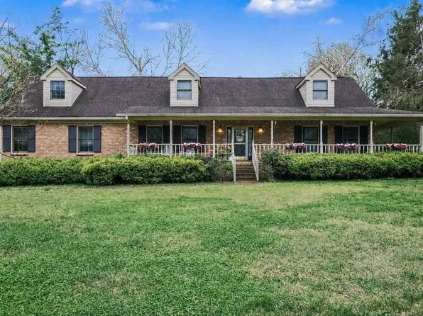 202 Applevalley Rd, Lebanon, TN 37087