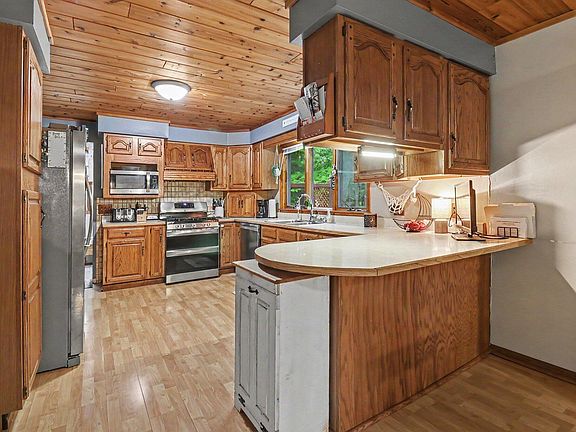 5th image of 16465 Flarity Rd
