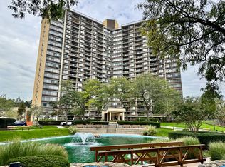 1 Bay Club Dr APT 4R, Flushing, NY 11360