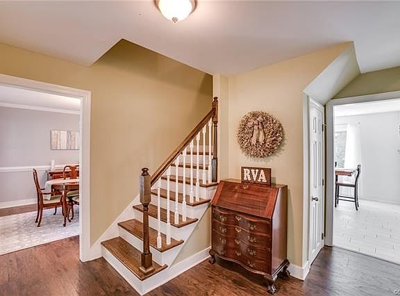4th image of 9334 Saddle Ct