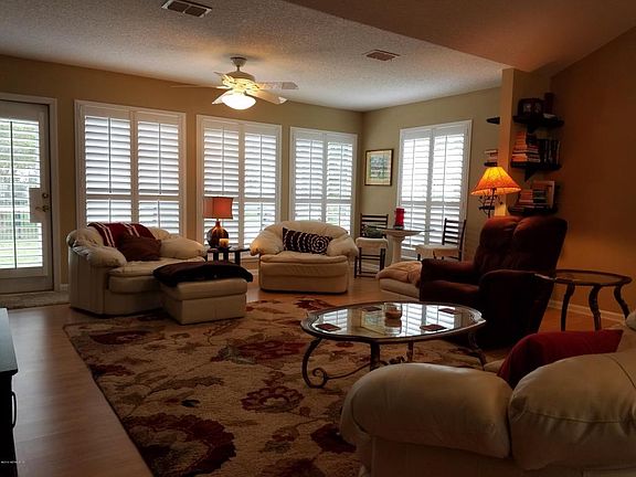 3rd image of 4517 E Seneca Dr