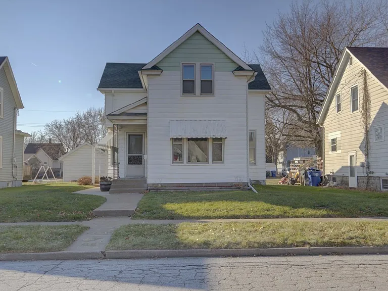 514 S Clark St — Photo 15