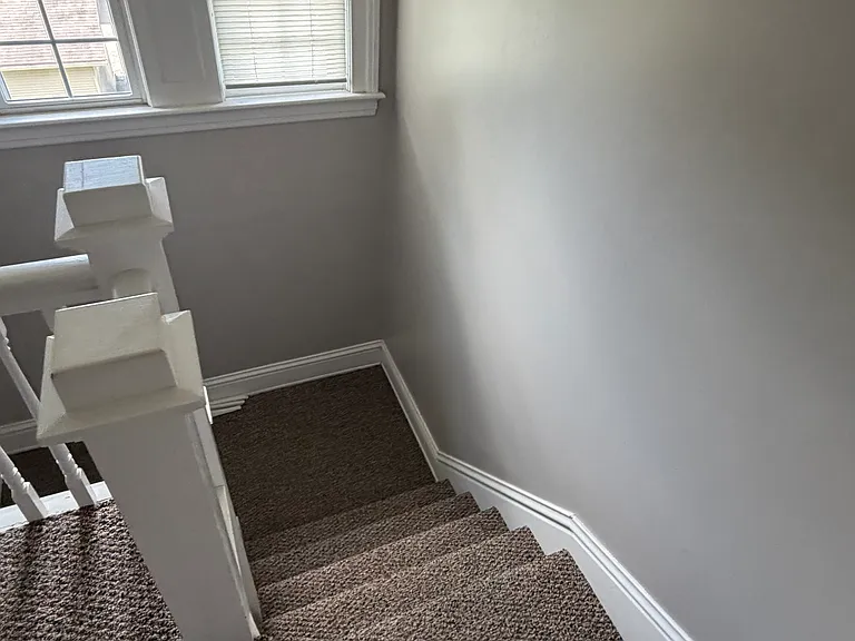 207 Glamorgan St NE — Photo 5