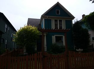 218 17th Ave E, Seattle, WA 98112