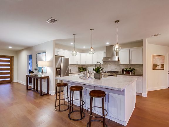 4th image of 5285 Marlborough Dr