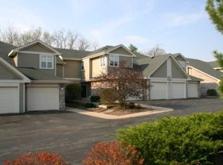 7010 Forest Glen Dr, Rockford, IL 61114