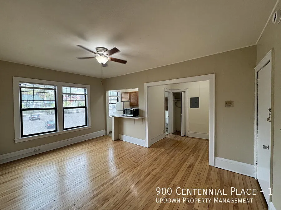 "Charming Studio Retreat at 900 Centennial Place - Urban Living in the Heart of Minneapolis!" — Photo 3