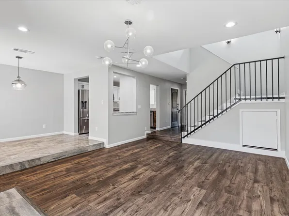 9228 Flickering Shadow Dr, Dallas, TX 75243