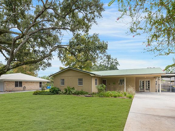3rd image of 120 Plantation Dr