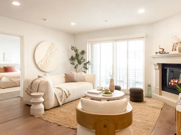 8238 W Manchester Ave APT 206, Playa Del Rey, CA 90293