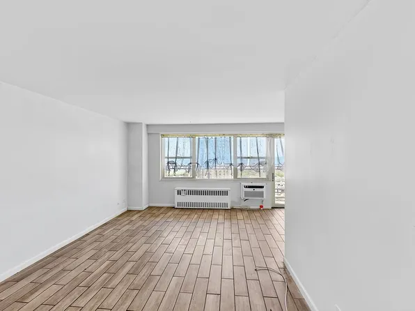 2940 W 5th St APT 17A, Brooklyn, NY 11224