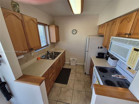 5th image of 520 Euclid Ave APT 8