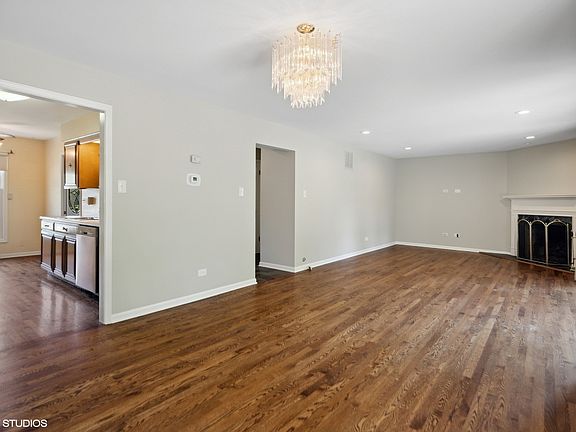 2nd image of 19W056 Avenue Normandy Ave S