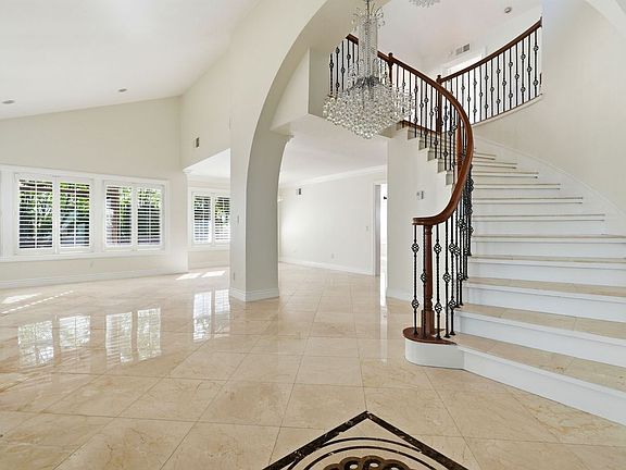 2nd image of 6740 Corie Ln