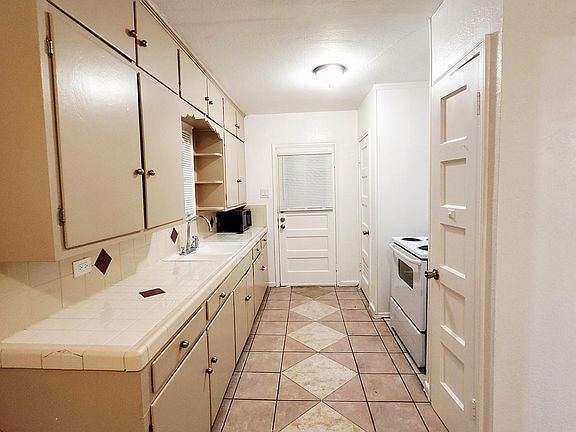 5th image of 2443 W Huisache Ave #1