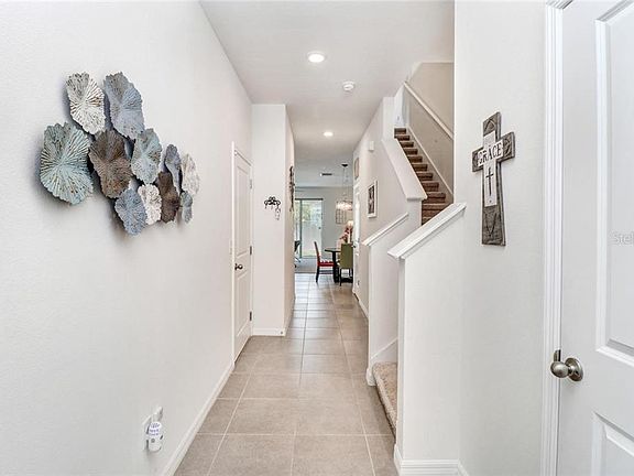 3rd image of 406 Newmont Cir