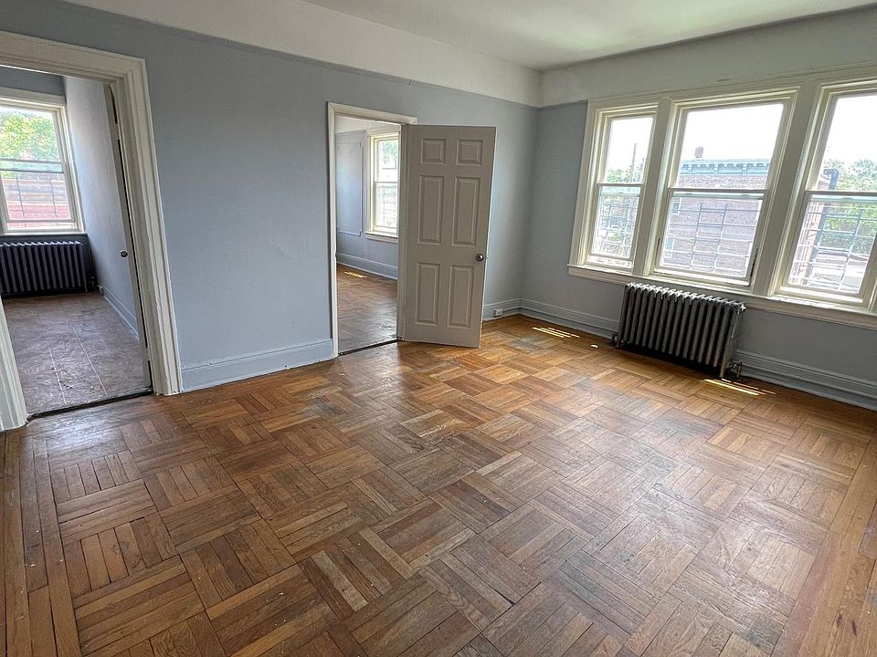 1st image of 418 Jersey St Floor 2