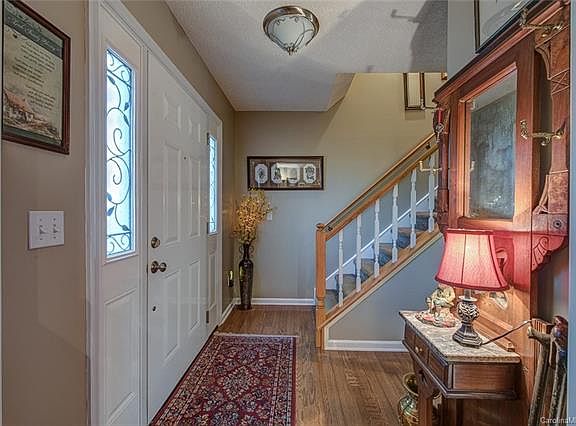 4th image of 2068 Knotty Pine Trl
