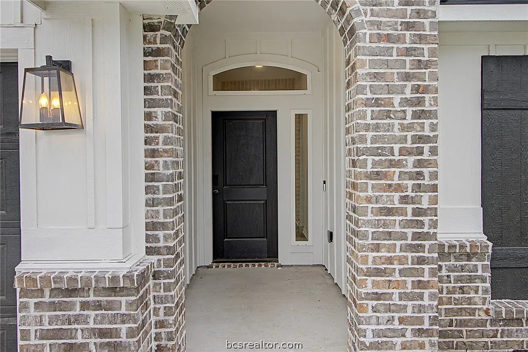 3 bed, 1609 sqft, $2,400 — Photo 2