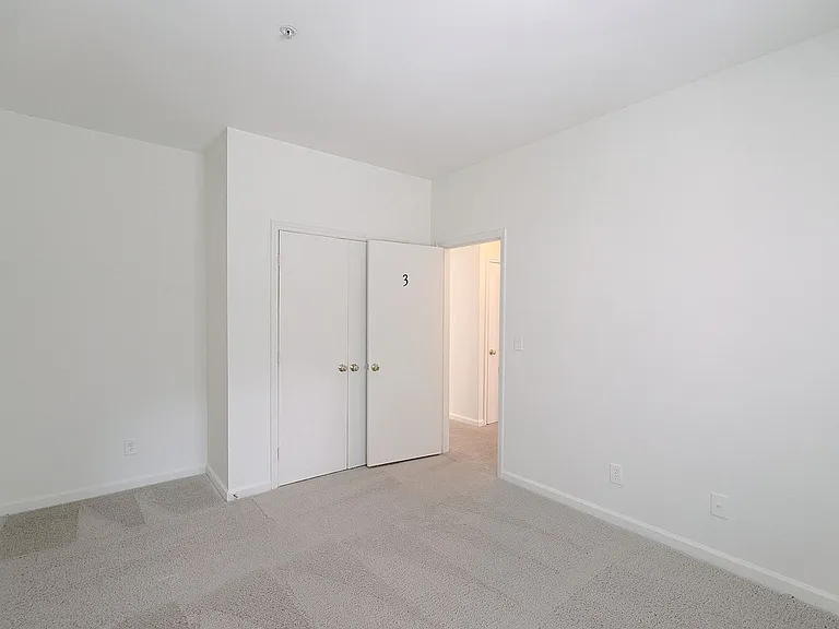 2201 Spring Garden St — Photo 31