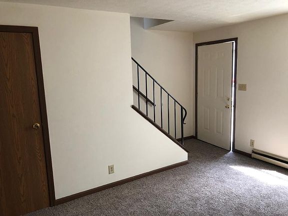 3rd image of 606 W North St #606