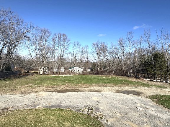 4th image of 48 School House Road