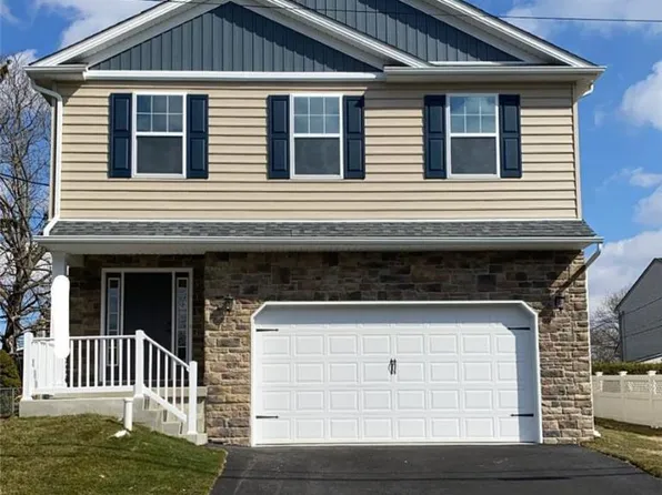 1799 Canal St, Catasauqua, PA 18032