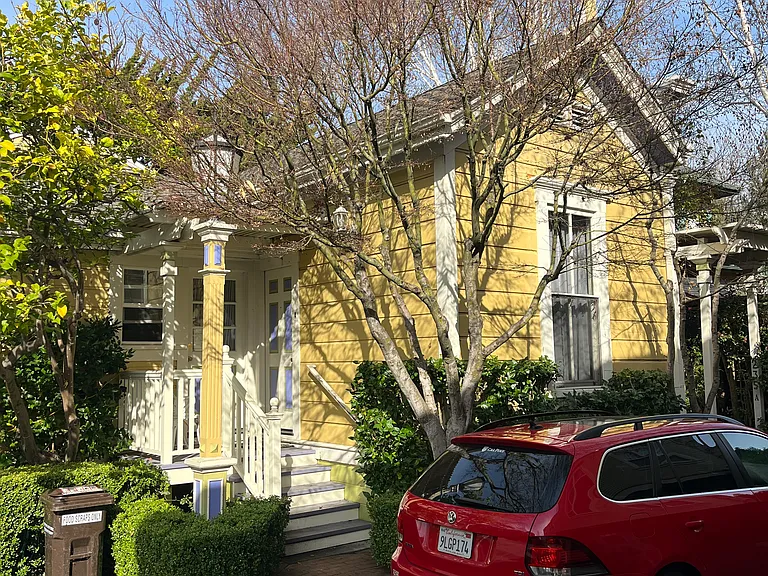 235 Walnut Ave #A — Photo 3