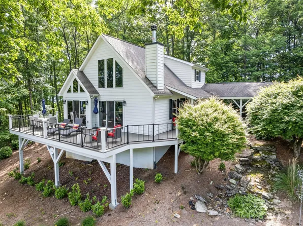 21 Thoroughbred Trl, Waynesville, NC 28785