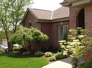 4916 Oakhurst Ave, Gibsonia, PA 15044