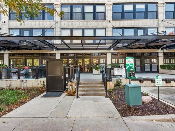 1001 W 15th St Unit 243, Chicago, IL 60608