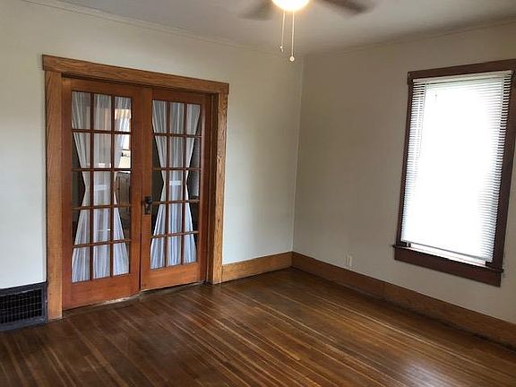 living room with ceiling fan