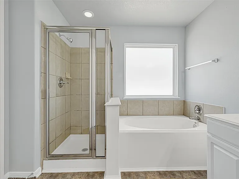1827 Macondray Dr — Photo 19
