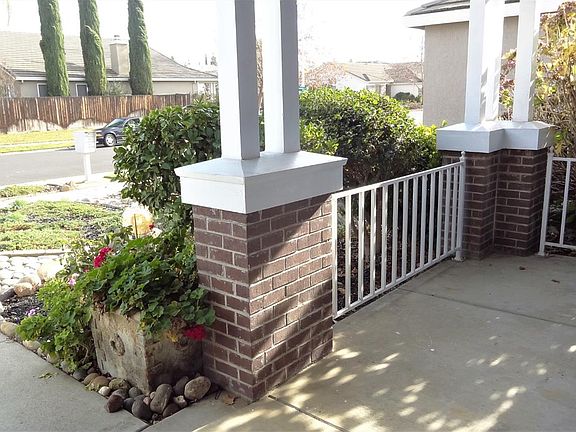 2nd image of 720 Spaulding Dr