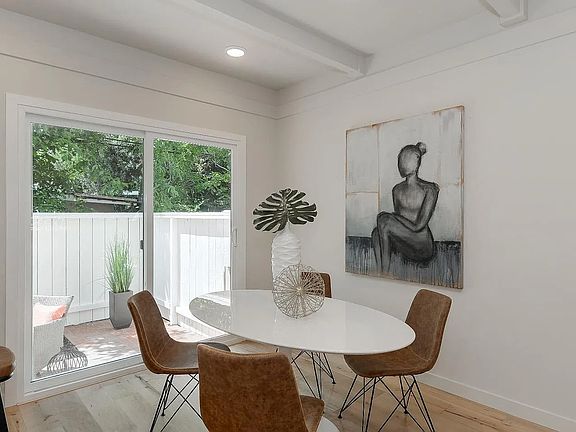 4th image of 532 Tyrella Ave APT 62