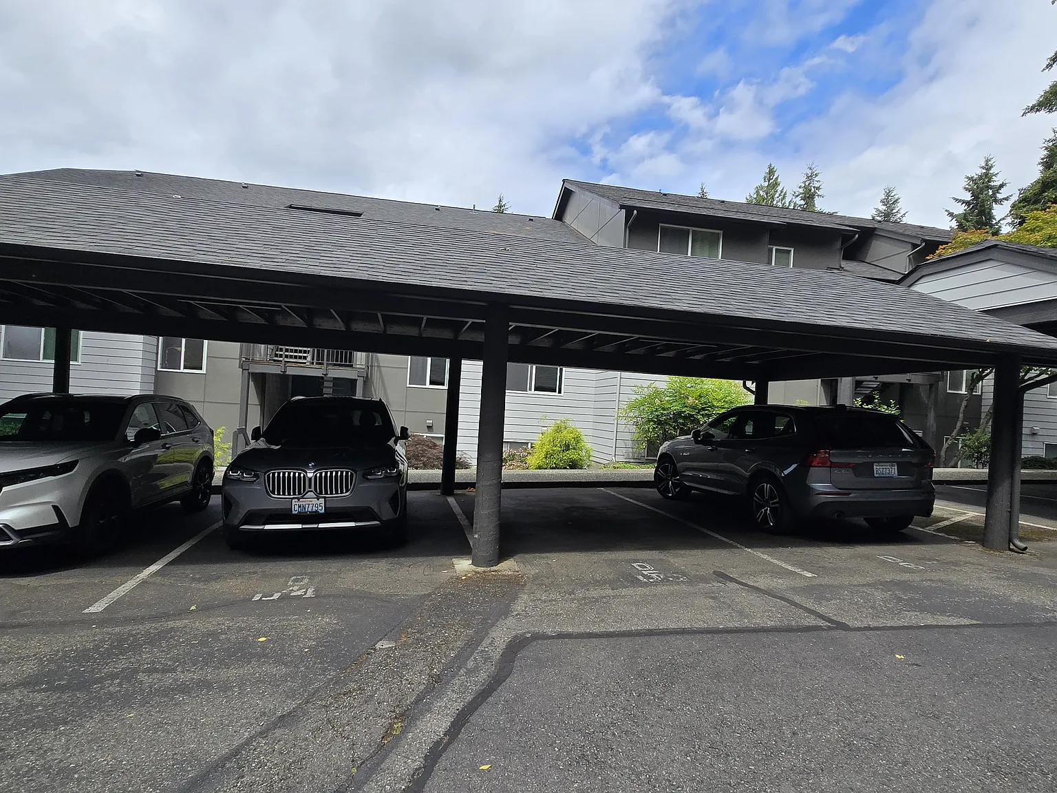 2 bed, 880 sqft, $2,450 — Photo 3