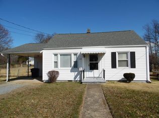 4933 Hildebrand Rd NW, Roanoke, VA 24012