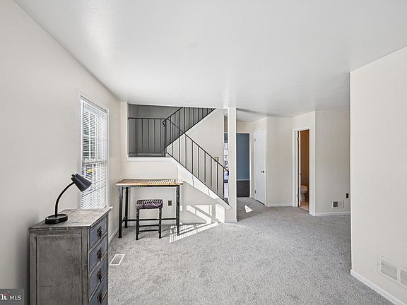 4th image of 3100 Ruby Dr