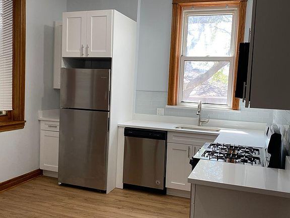 4th image of 1750 W Haddon Ave #1WW