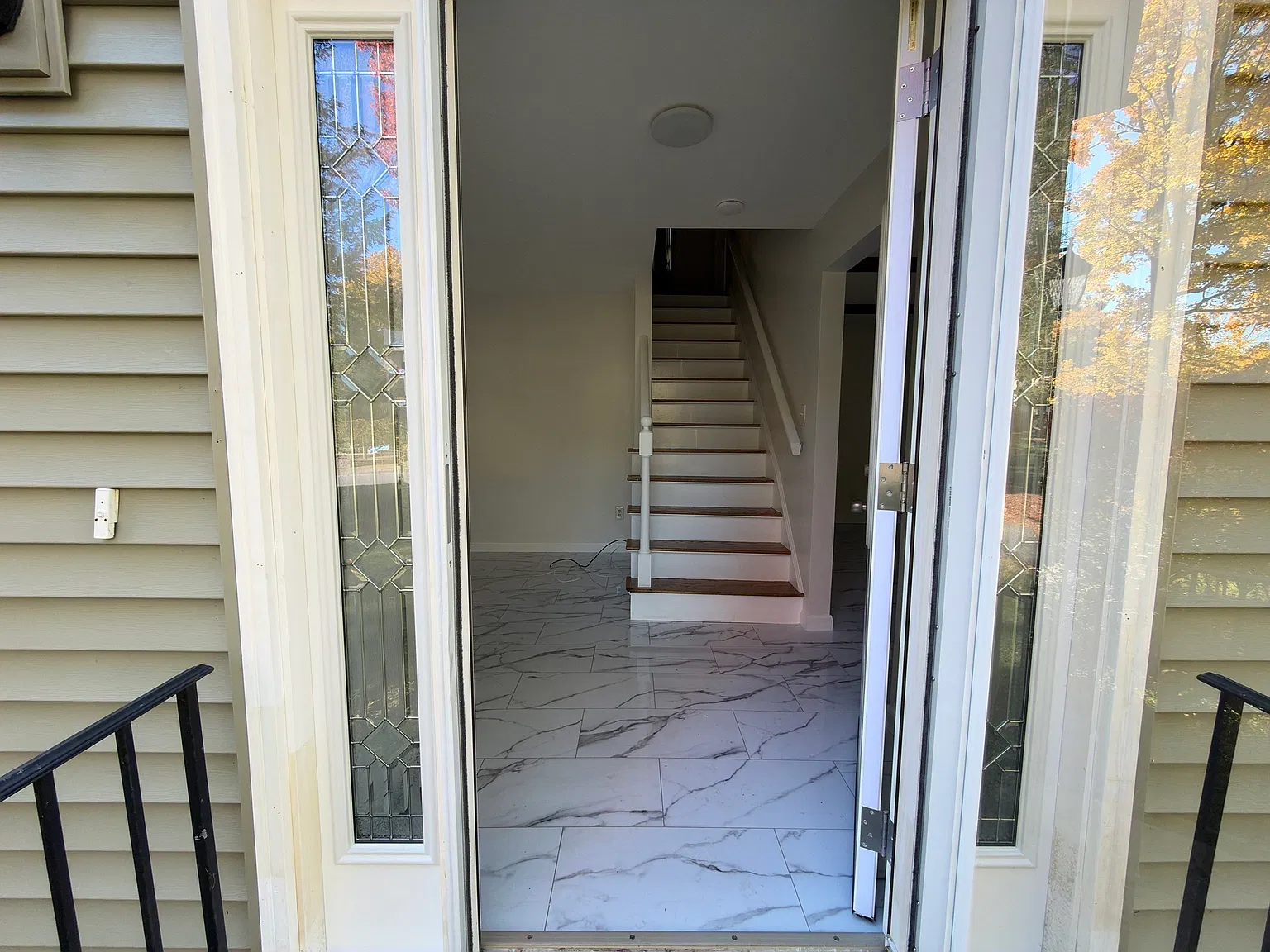 4 bed, 2.5 bath, 1800 sqft, $4,500 — Photo 4